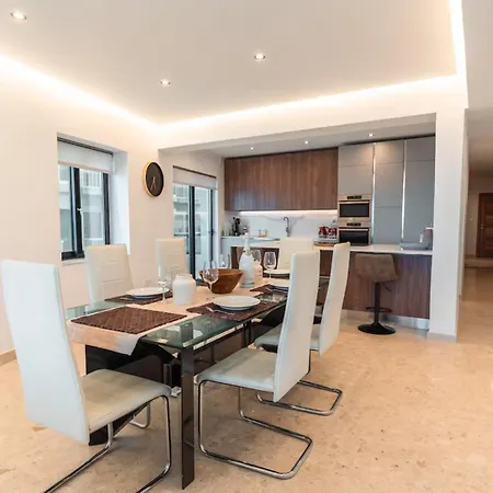 3-bedroom Oasis In Homestay Sliema